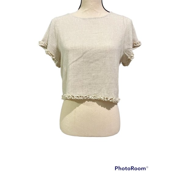 Me to We  Pac Sun Beige Cropped Shirt with Ruffles Womens XS - Picture 1 of 3
